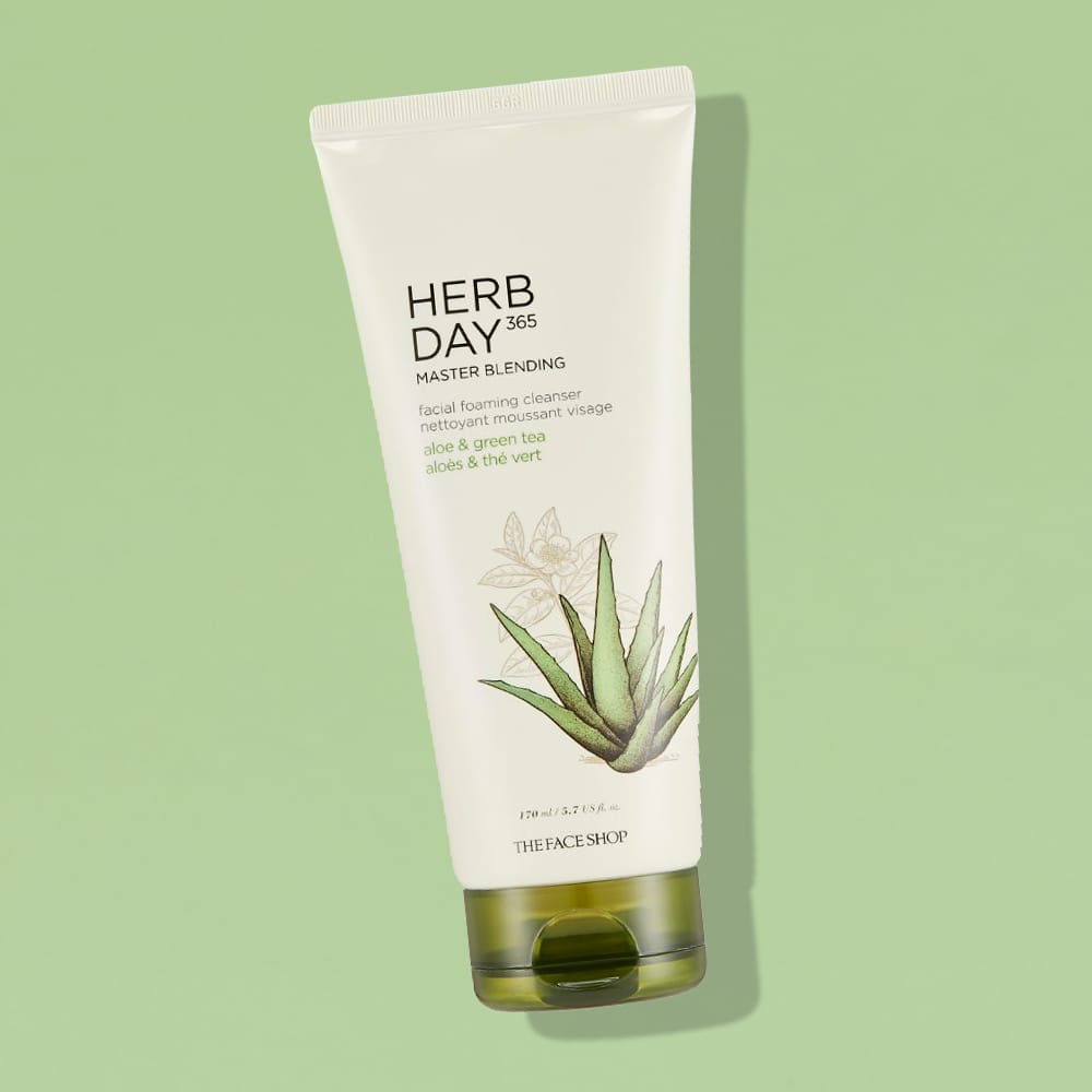 HERB DAY 365 MASTER BLENDING FOAMING CLEANSER ALOE VERA AND GREEN TEA-170ml