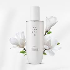 YEHWADAM JEJU MAGNOLIA PURE BRIGHTENING TONER - 160ml